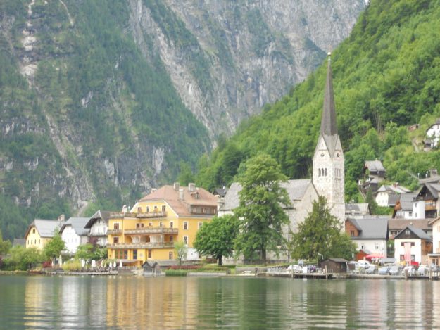 casas hallstatt lago