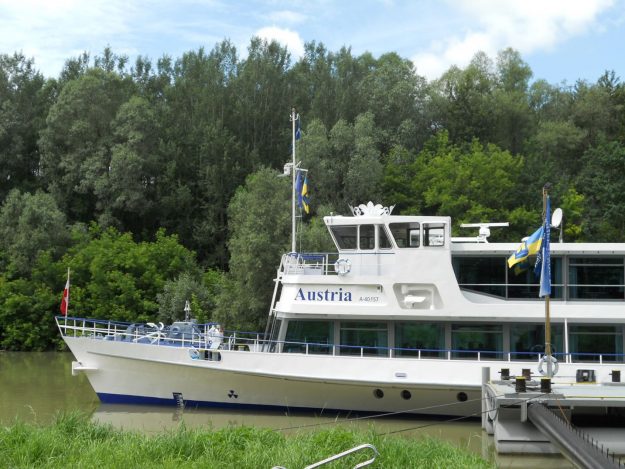 barco vale do wachau