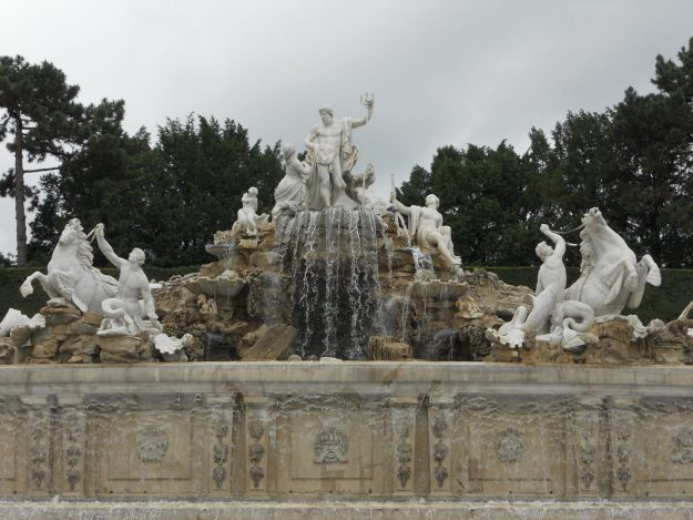 chafariz jardim de Schonbrunn
