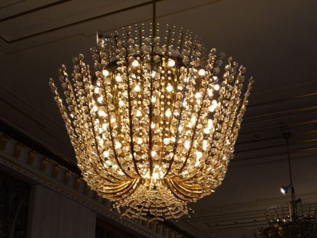 casa de ópera de viena lustre