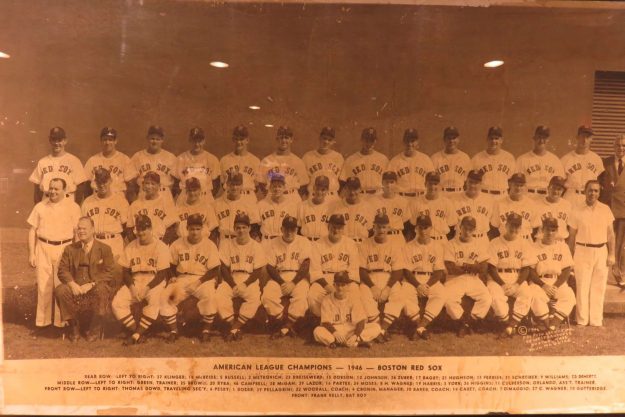 foto jogadoras baseball Red Sox
