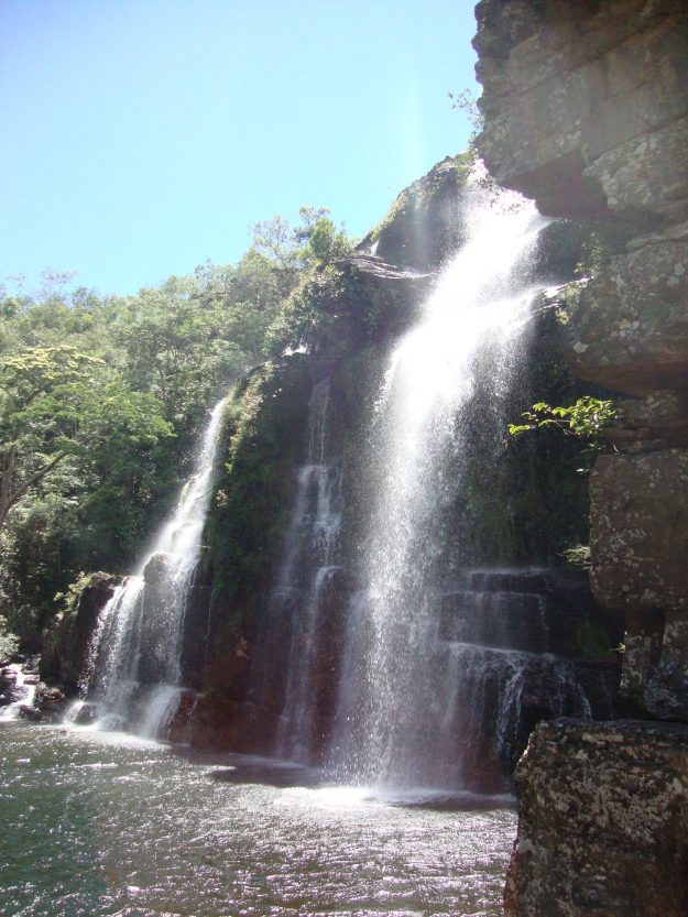 chapada dos veadeiros o que fazer cachoeira almecegas