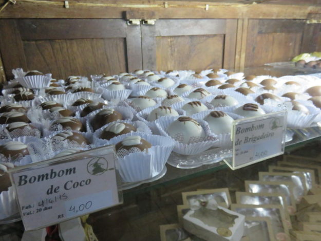 doce maga paraty