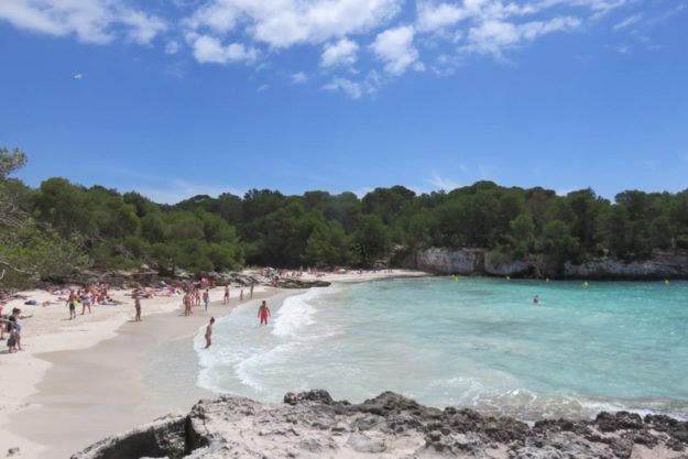 praia de turqueta menorca espanha