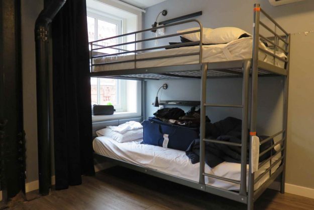Quarto do Apple Hostel, no centro da Filadélfia.