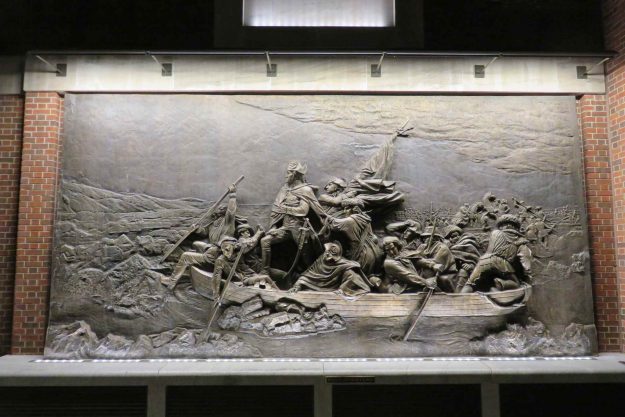 Lado de fora do Museum of American Revolution.
