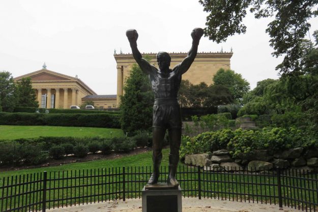 Estátua do Rocky fica perto do Museu de Arte da Filadélfia.