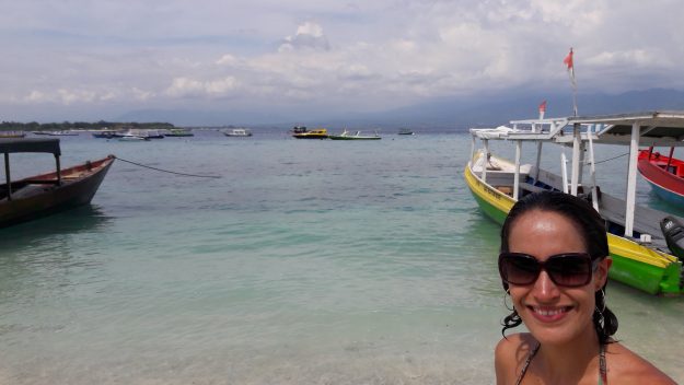gili tranwangan praia