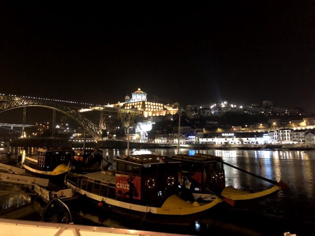 ribeira noite barcos rio