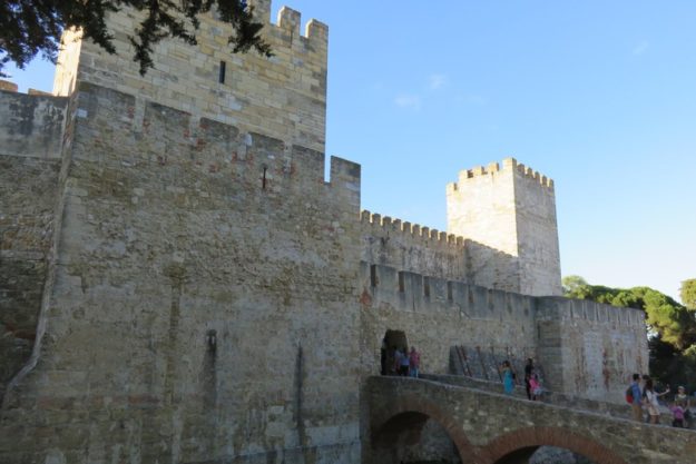 castelo de são jorge lisboa fachada