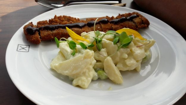 Milanesa com batatas restaurante Xian.