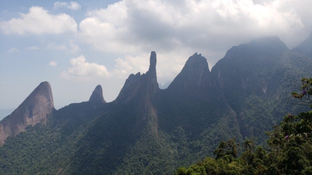 parque nacional da serra dos orgaos teresópolis mirante cartao postal