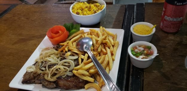 onde comer em barreirinhas jacaré carne