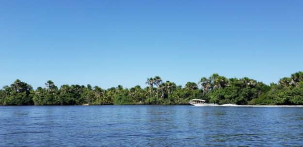passeios em barreirinhas rio preguiças lancha